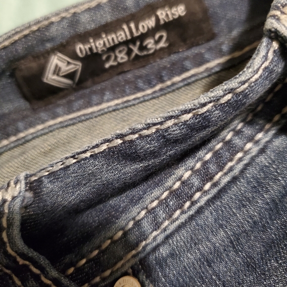 Rock & Rival - Picture 2 of 2